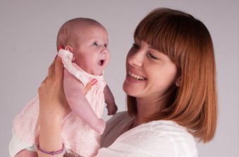 4 Ways to Get Along with a Postpartum Care Assistant - Sunday Hug