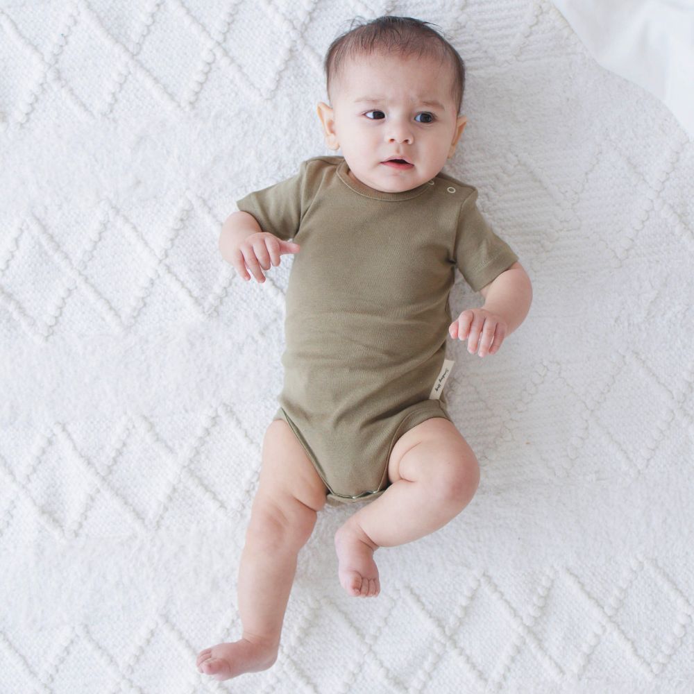 Baby Bodysuit - Short Sleeves in Earth Brown - Sunday Hug