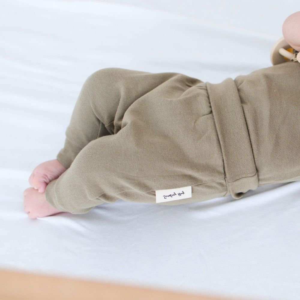 Baby Jogger Pants in Daily Cream - Sunday Hug