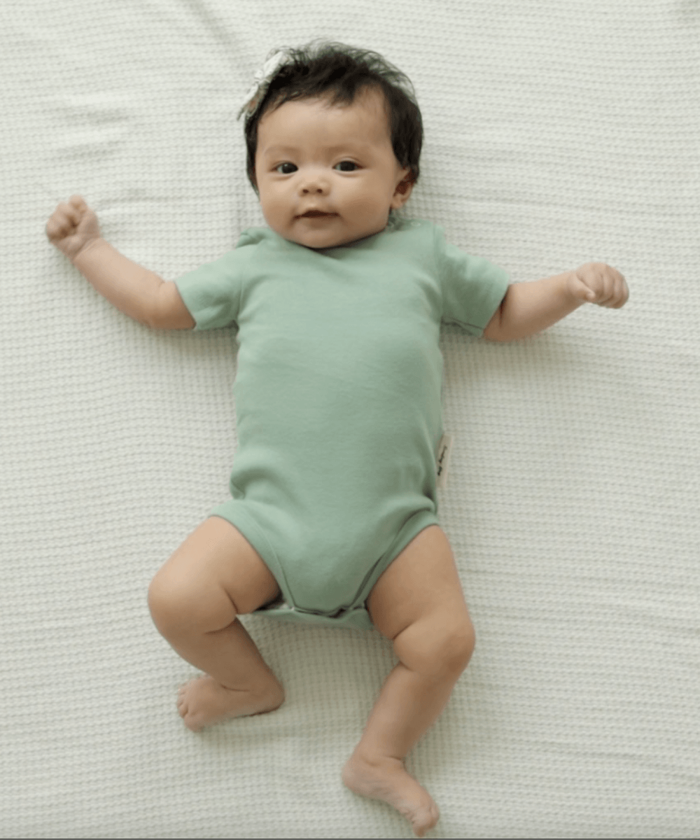 Baby Bodysuit - Short Sleeves - Sunday Hug